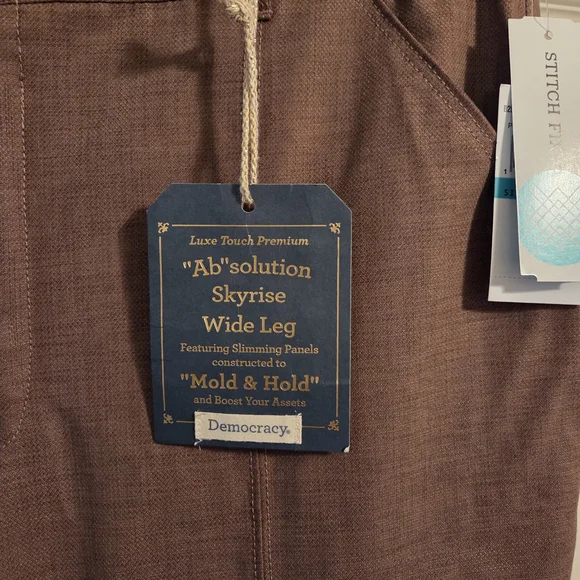 Democracy Wide Leg Women’s Pants in Brown - Picture 2 of 6